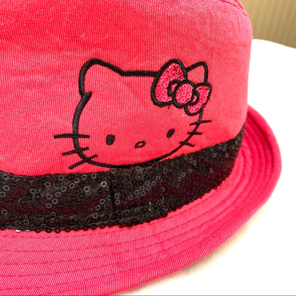 ❤️ Hello Kitty Fadora - Picture 3 of 8